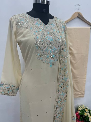 Bollywood Punjabi Women Wedding Festival Trending Stylish Designer Apparel Dress - Picture 3 of 9