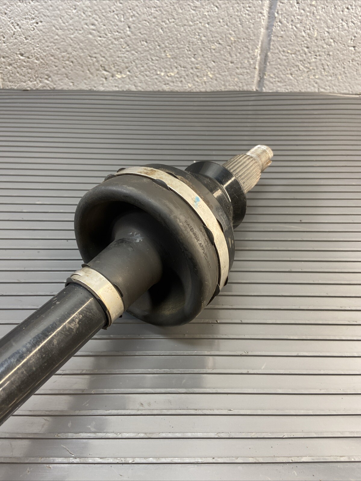 2014-2019 Maserati Ghibli SQ4 Rear Right Axle Driveshaft Assembly OEM