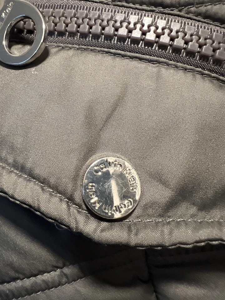 Chaleco Calvin Klein Mujer Gris Moda Diseñador Cálido Acolchado ENVÍO RÁPIDO Foto 2 de 4