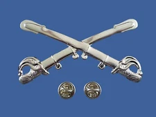 U.S CIVIL WAR CAVALRY CROSS SABERS CROSS SWORDS LARGE KEPI HAT BADGE