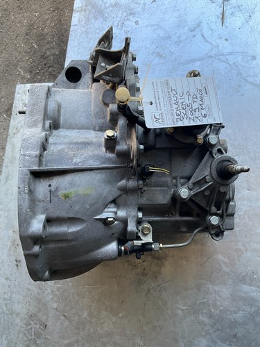 Cambio manuale per modello RENAULT MEGANE II SCENIC 1.9TD 6 marce 820015639 - Foto 10 di 11