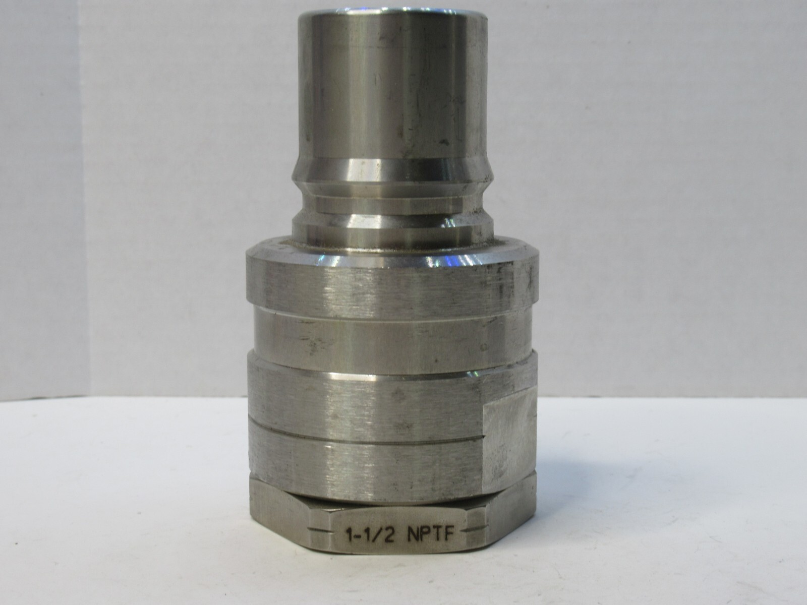 (NEW) PARKER 1-1/2 , 60 Series Coupler