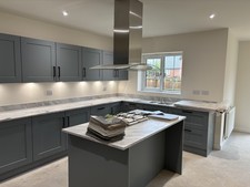 Kitchen Appliances, Gas Hob, Extractor, 2 Sinks and Taps, Worktop