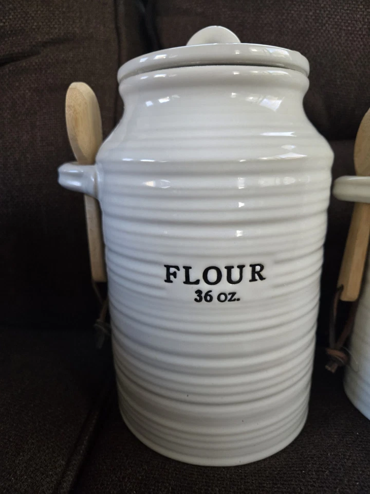 Juego de botes de cocina Barnyard Designs ~ harina, azúcar, café, té estilo granja Foto 2 de 4