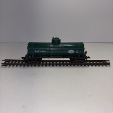 HO Scale, SINGLE DOME TANK CAR, CARBIDE AND C...