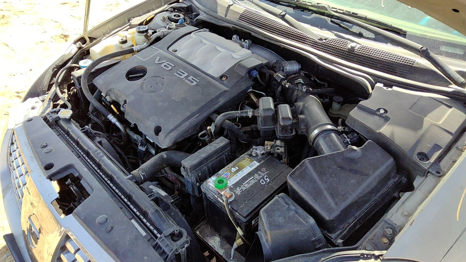 2004 2005 Nissan Maxima Fuel Filler Neck Assembly With Gas Cap Oem 172217y000 - Image 3 of 4