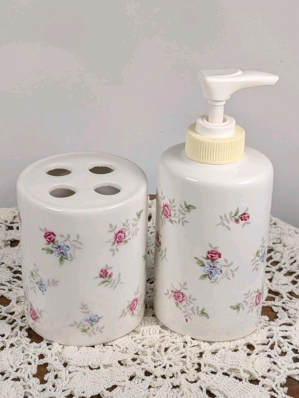 Vintage Ceramic Floral Bathroom Set Rose Chintz Soap Dispenser Toothbrush Holder