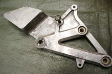 Fußrasten Träger Platte 43811-22D02-000 Suzuki RGV 250 (93-96) Footpeg Plate