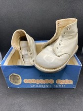 VTG Child's Shoes White Leather Flat bottom Toddler Baby Lace Up Zeller's Box
