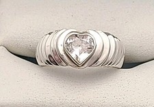 925 Sterling Silver Heart Ring Size 6
