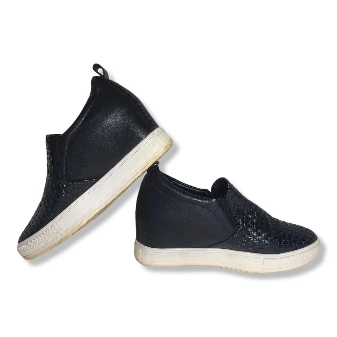 WANTED hidden Wedge slip on black size 9