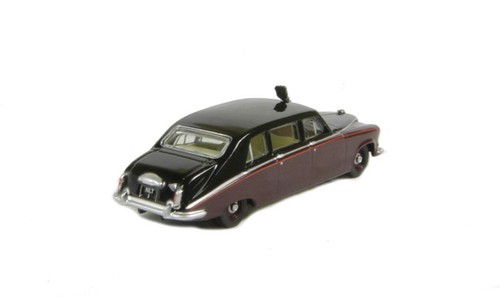 Oxford Diecast 1/76 Scale 1968 Daimler DS420 Claret / Black Queen Mum 76DS004 - Picture 4 of 6
