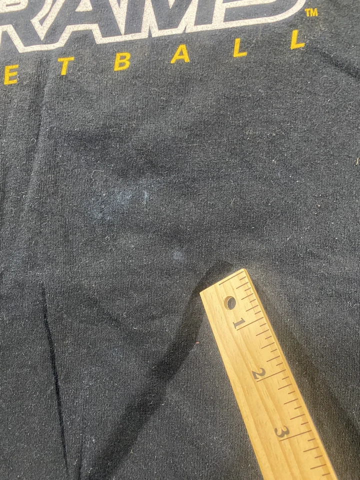 VCU Rams Basketball Men’s T Shirt Medium Gray Gildan 100% Cotton - Image 3 of 4