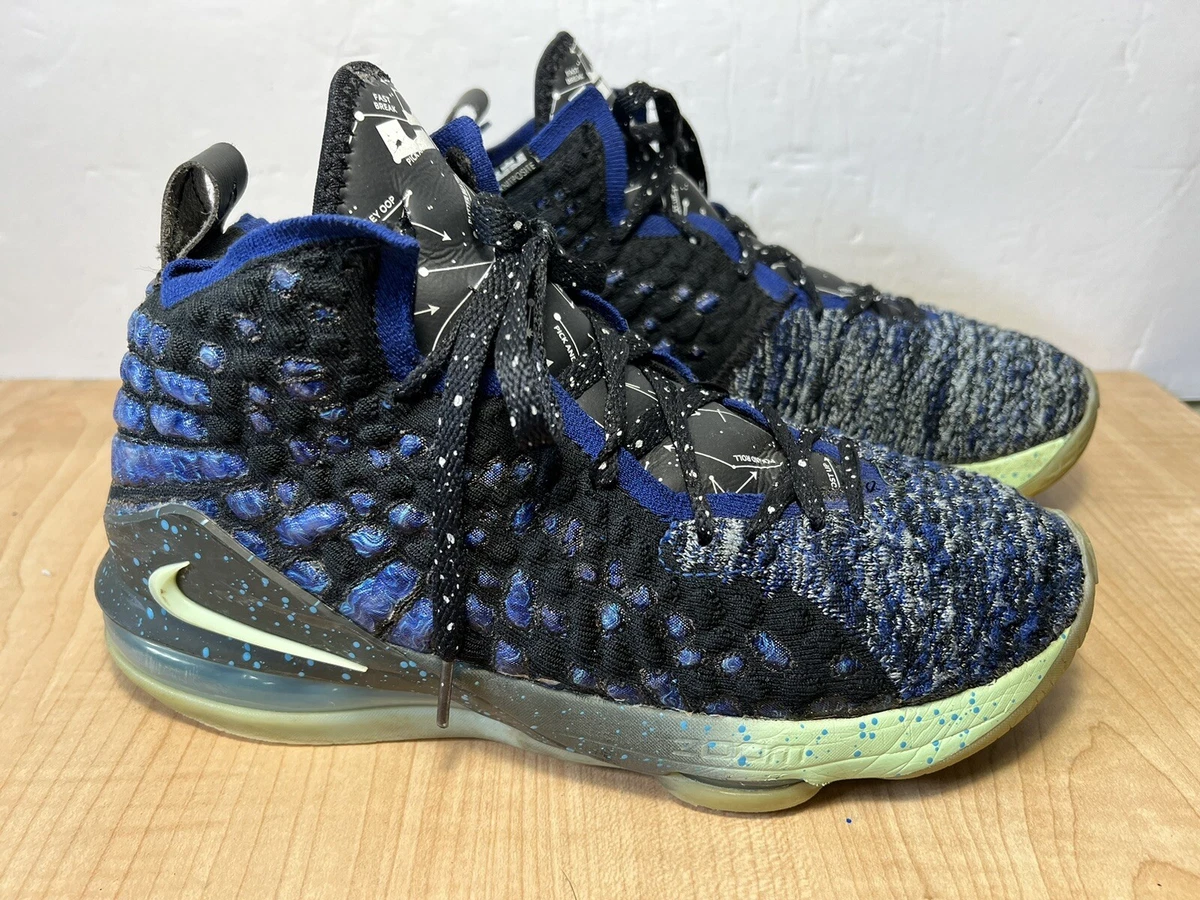 Boys shop lebron 17