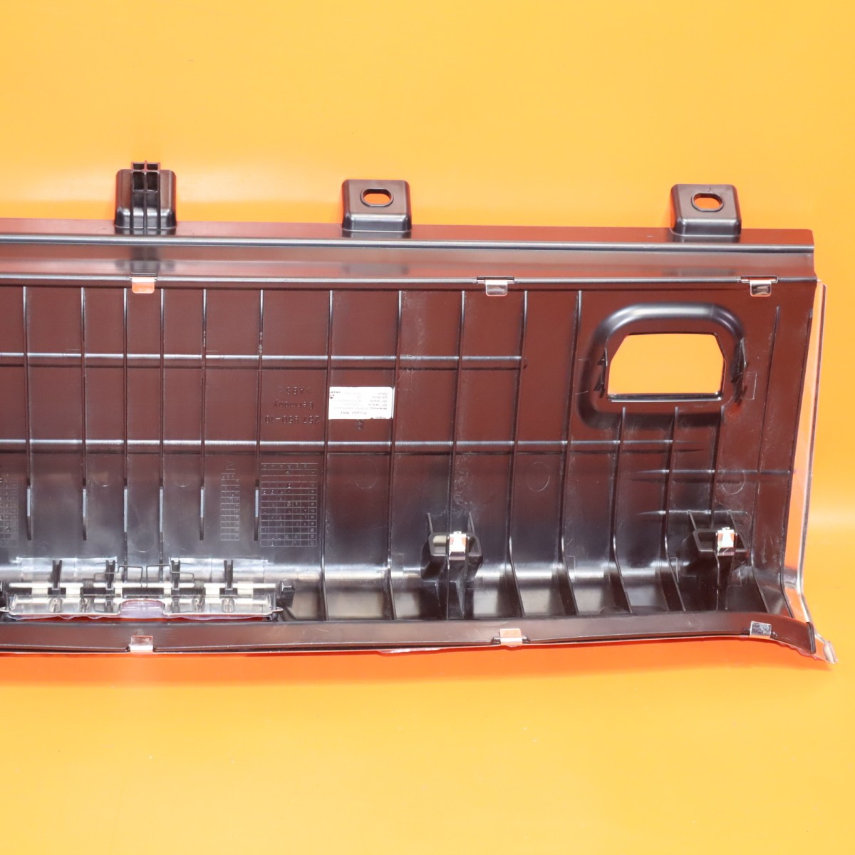 Rolls-Royce Ghost 2010-2014 Rocker molding P/N 51477228752