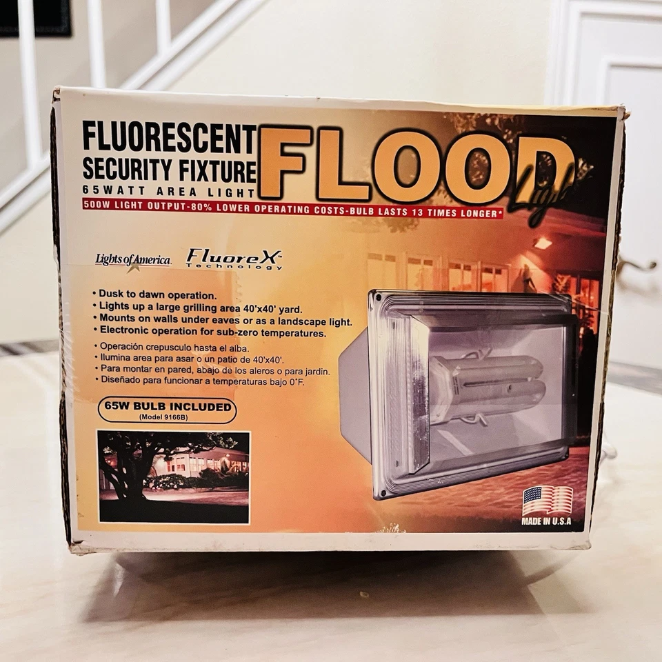 Nuevo accesorio de seguridad de luz de inundación fluorescente Lights Of America 9265 stock antiguo Foto 2 de 4