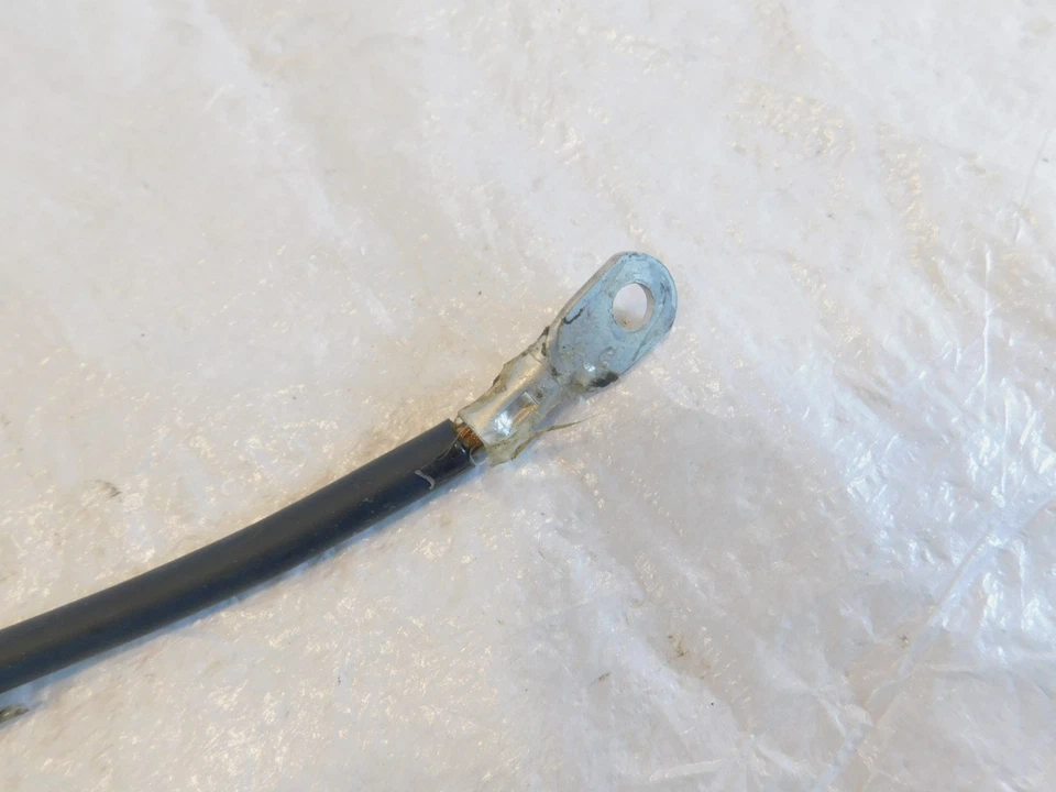 Cable de tierra de motor inverso para triciclo Harley Tri Glide Ultra Classic y Freewheeler Foto 2 de 4