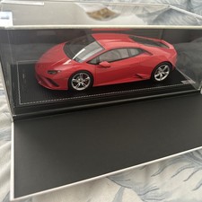 1/18 MR Collection Lamborghini Huracan Evo coupe in Gloss Red Silver one off one