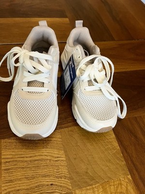 Kids Size 1 White/biege Champion Tennis Shoes 