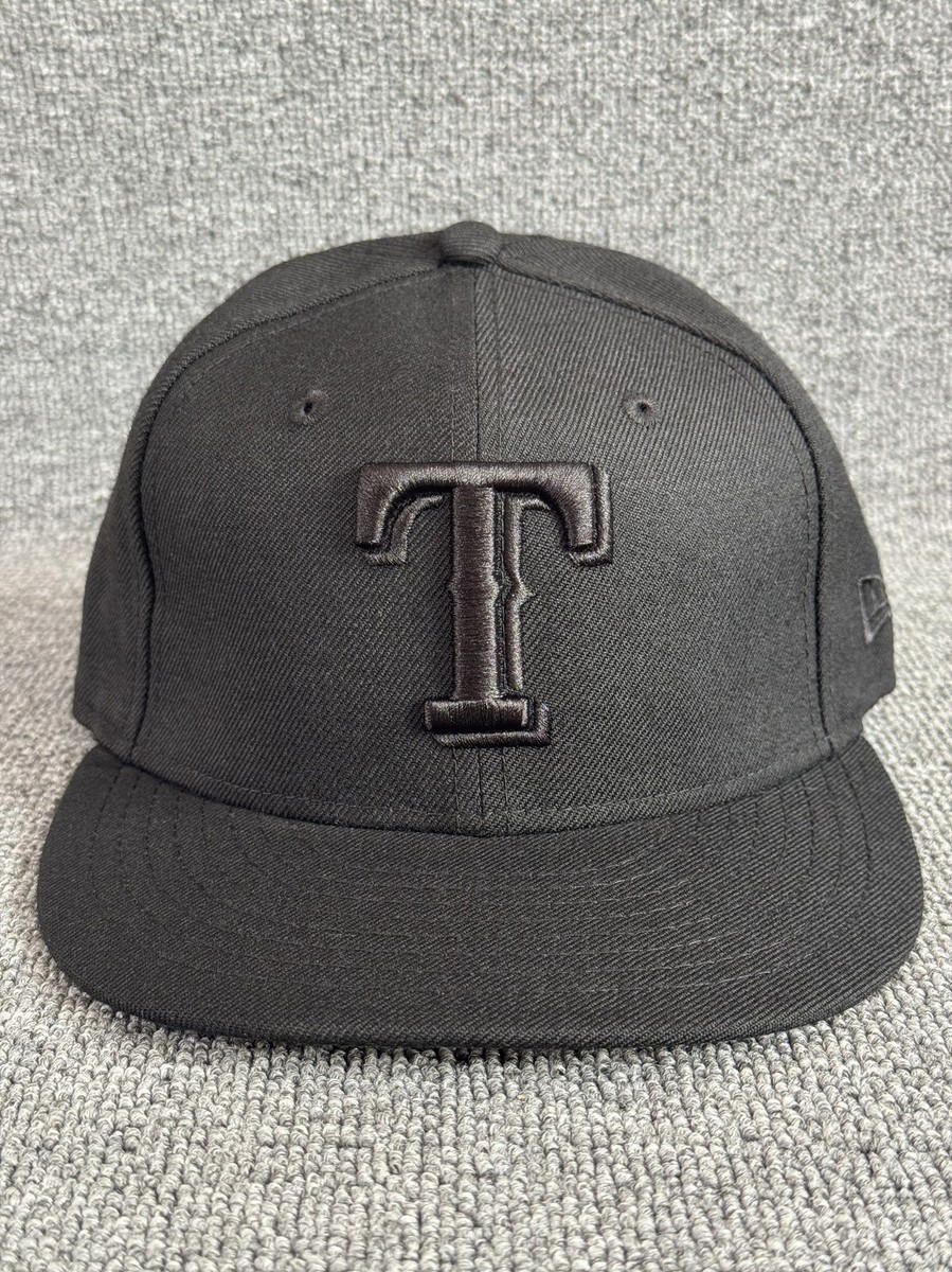 New Era 59FIFTY Texas Rangers Blackout Fitted Hat Size 7