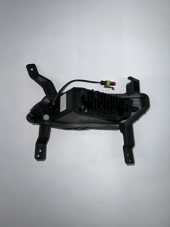 HYUNDAI SANTA FE 2018-2021 LED FOG LIGHT KIT LAMP BULB + RELAY HARNESS & SWITCH - Image 4 of 4