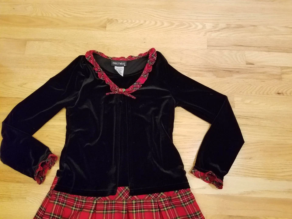 Vestido chaqueta de terciopelo de manga larga Emily West de segunda mano plisado rojo a cuadros 16 Foto 2 de 4