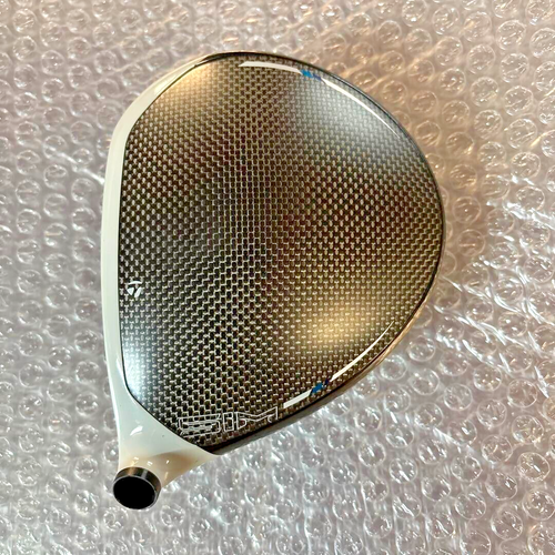 TaylorMade 2020 SIM Driver 10.5 degree Club Head only w/cover - Picture 4 of 7