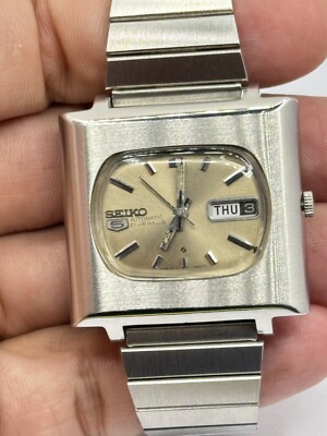 Vintage Tv Shape Seiko Automatic 6119-5401 Day/Date Men's Wrist