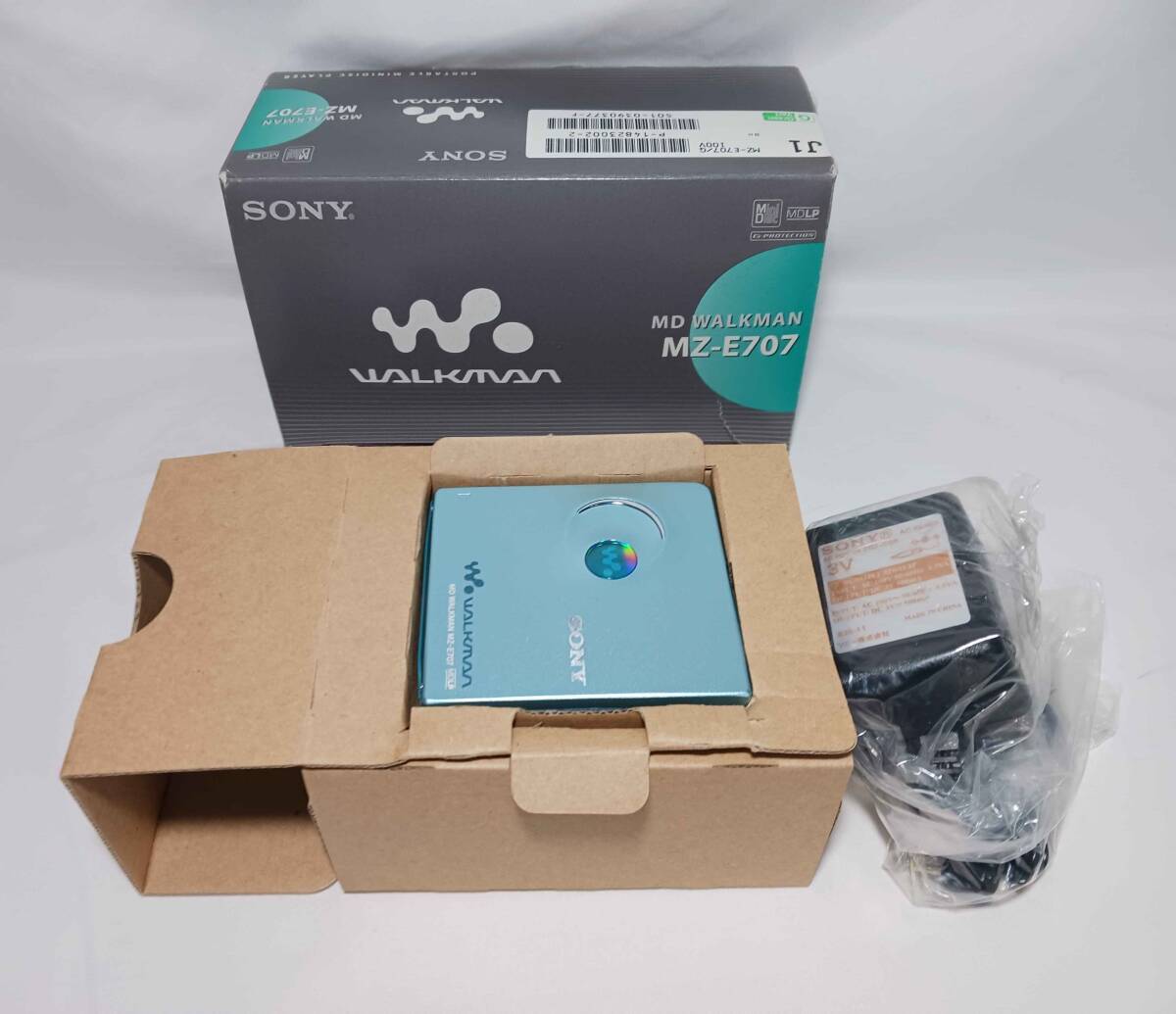 Unopend SONY MD Walkman MZ-E707 Sony WALKMAN Portable MD Unopend SONY MD Walkman MZ-E707 Sony WALKMAN Portable MD