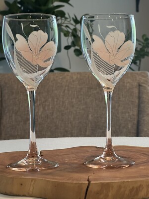 Set Of 2 Luminarc France Anais Pink Stem 7 1/2  Wine Glasses 8 oz