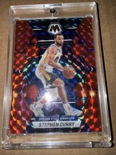 2022-23 Panini Mosaic - Stephen Curry #92 Red Wave Mosaic Prizm