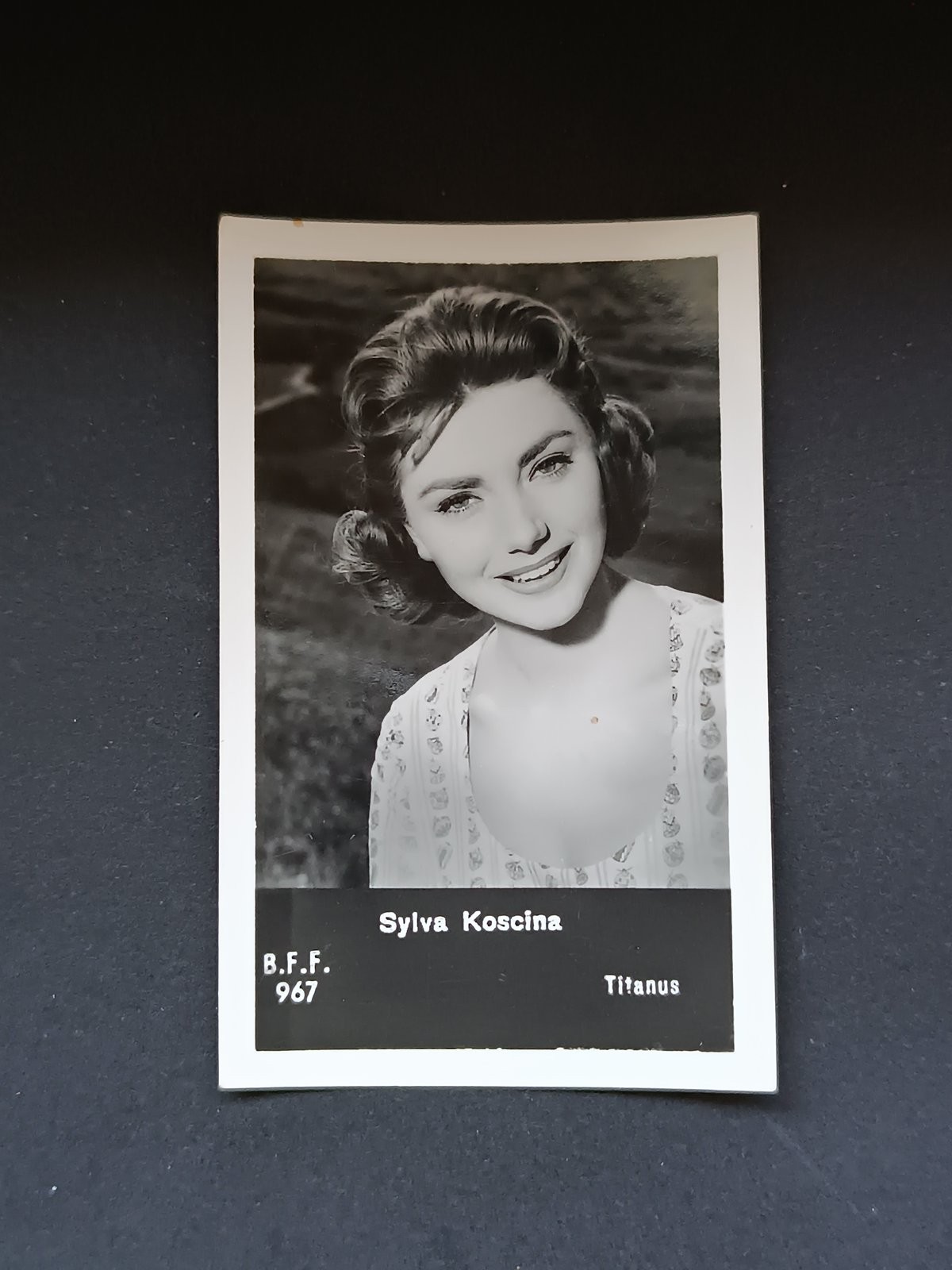 Figurina Artisti del Cinema B.F.F. anni '50/60 # 967 Sylva Koscina