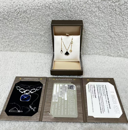 Bvlgari Divas’ Dream Necklace 18K Rose Onyx Diamond Paper Box