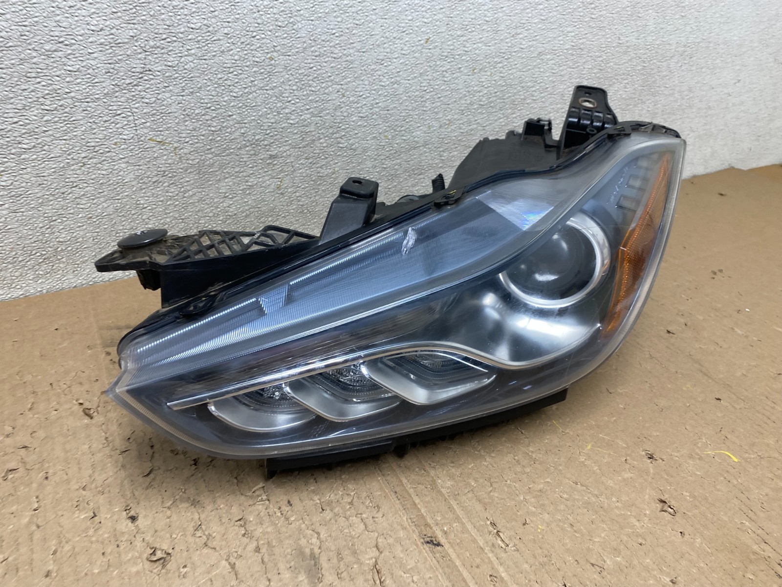 2014 - 2017 Maserati Ghibli Left Driver LH Side Xenon Headlight U0638 DG
