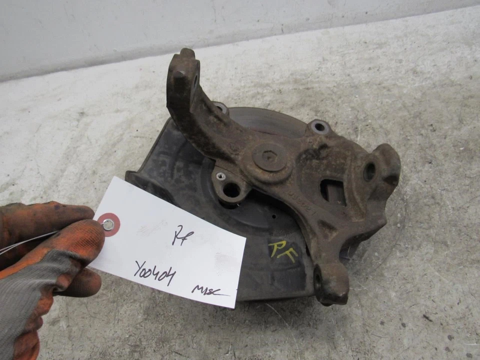 1999 Lincoln Navigator 4x2 right passenger front suspension spindle knuckle hub Foto 2 de 4