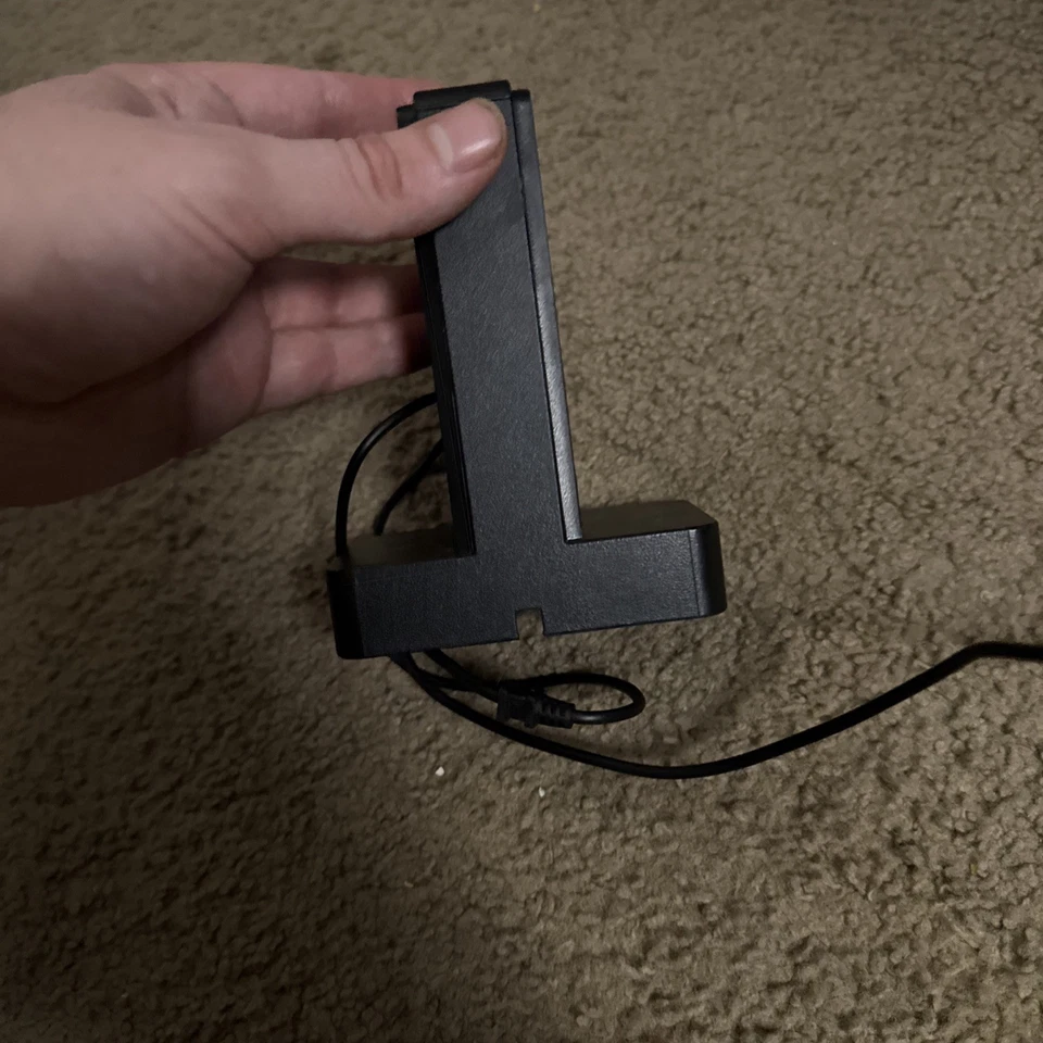 任天堂 Switch Joy-Con 控制器充电站 — 第 4/4 张图片