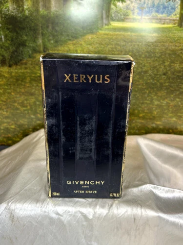 Bálsamos y lociones líquidos para después del afeitado Givenchy