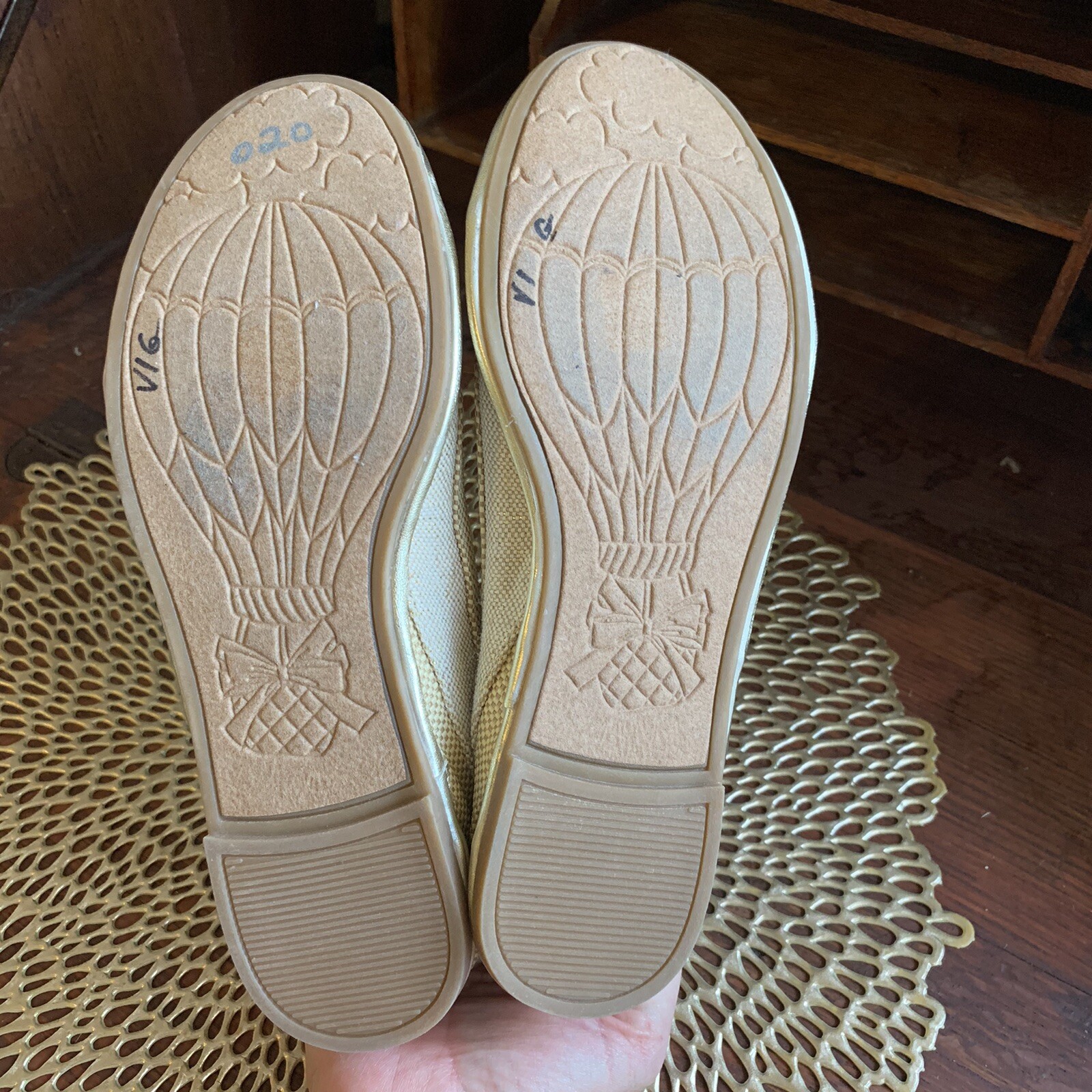 Women's Rocket Dog Flat Shoes Beige Gold Size 6 Canvas Slipon eBay