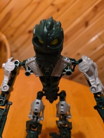 LEGO BIONICLE: #8728 Toa Hahli & #8731 Toa Kongu. No Instruct Or Box