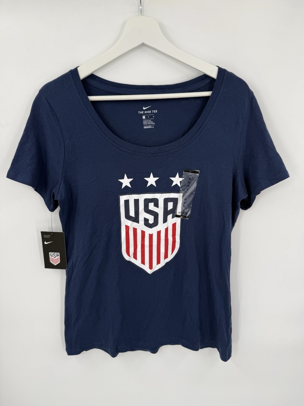 NEW Nike United States Soccer T-Shirt Womens Medium Blue USMNT USA Football FIFA