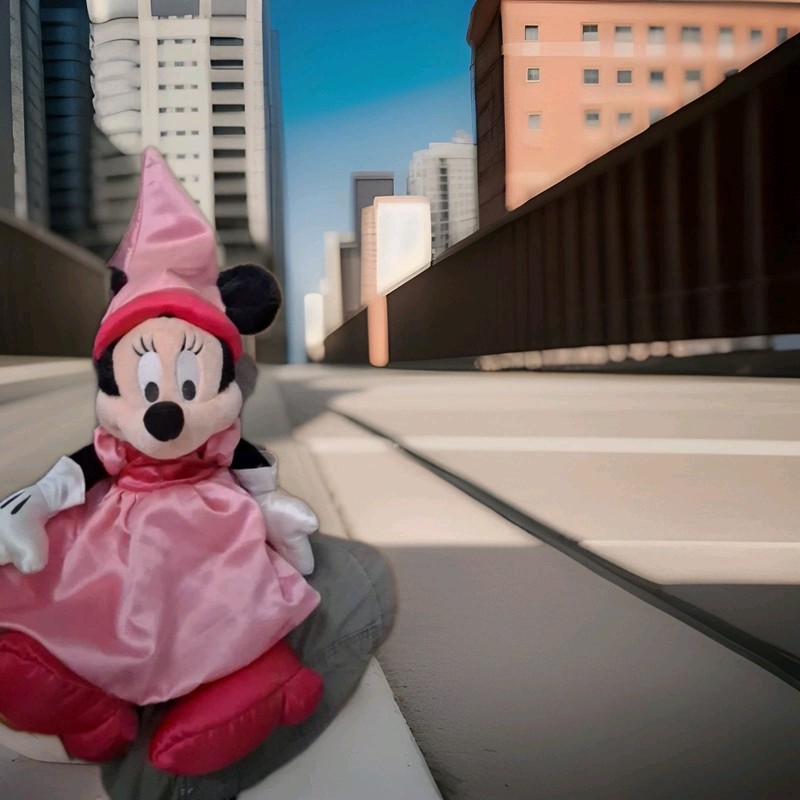 Walt Disney World 22" Minnie Mouse Princess Plush Doll Disneylamd Parks MintTAGS