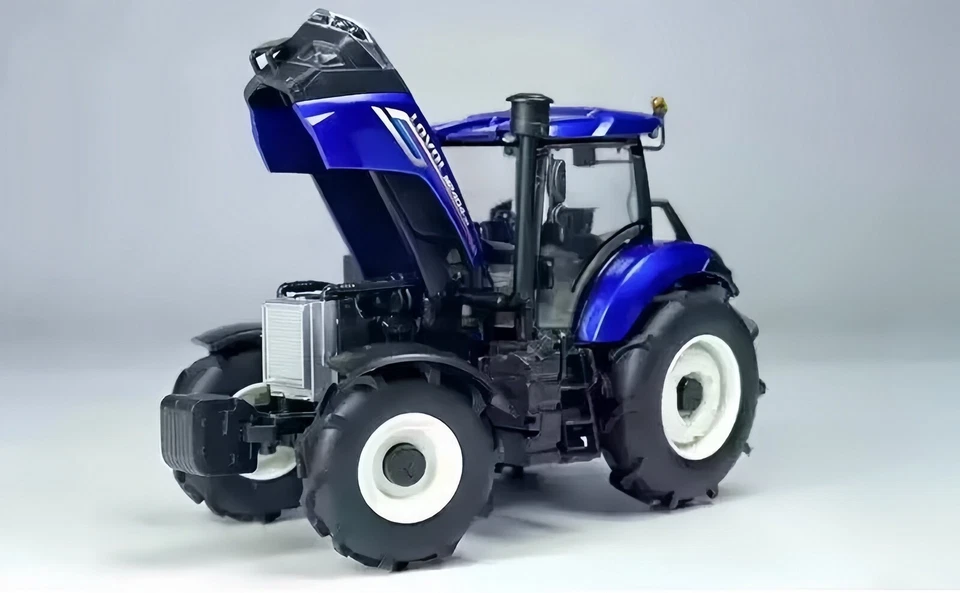 1/32 Scale LOVOL M2404-7R Tractor Blue Plastics Model Toy Collection Gift NIB - Image 2 of 4