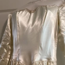 VINTAGE MINDELLE Wedding Dress Liquid Satin 28” Waist 30” Bust Full Train BEAUTY