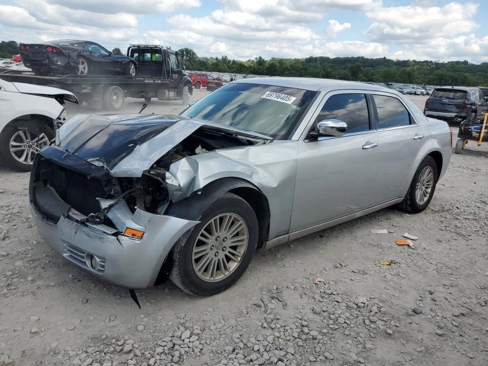 Used Deck Lid fits: 2010 Chrysler 300 w/o spoiler Grade A - Image 2 of 4