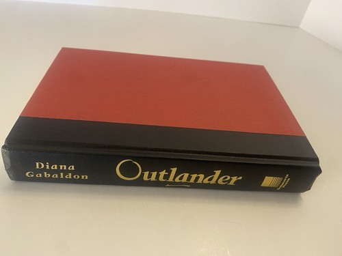 Diana Gabaldon’s OUTLANDER (1991) & VOYAGER (1994) Delacort Press HCDJ BCE LOT - Picture 11 of 24