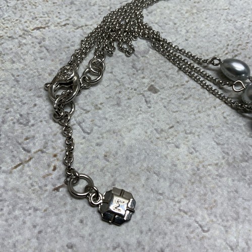 Modern signed MONET gray pearl and bezel rhinestone multi-strand necklace - Picture 3 of 6