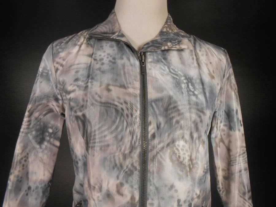 Hermosa Chaqueta Cortavientos Para Mujer Talla 0 Chico's Zenergy Azul Gris LS Cremallera Foto 2 de 4