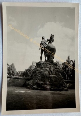 orig. Foto Berlin Wilmersdorf Rüdesheimer Platz Denkmal 