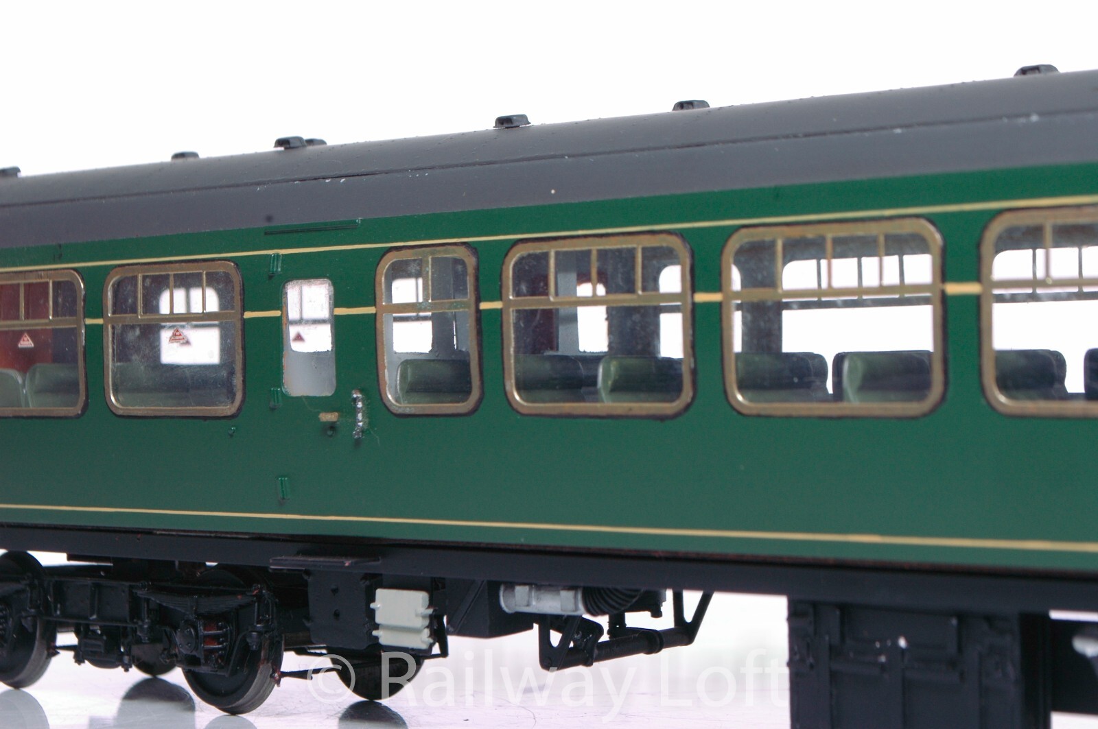 O Gauge Class 101 MetCamm 2Car DMU in BR Green Westdale Brass Kit