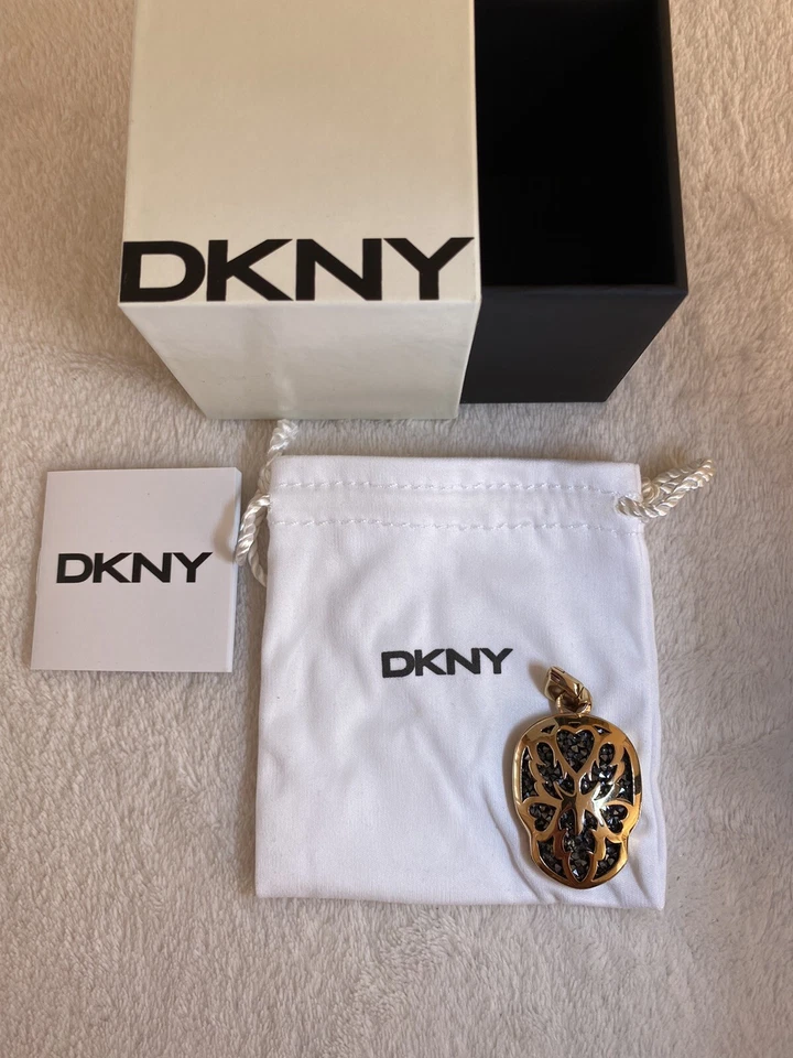 Donna Koran DKNY Exklusiv Luxus Anhänger mit Swarovski KristOriginal Neu OVP - Bild 2 von 4